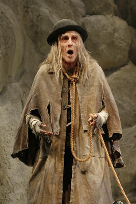 Production Photograph Featuring John Glover (Waiting For Godot)   (2012.200.104)