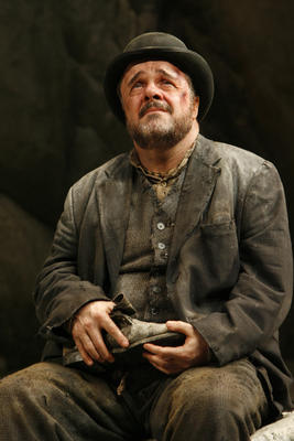 Production Photograph Featuring Nathan Lane (Waiting For Godot)    (2012.200.107)