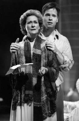 Production Photograph Featuring Linda Stephens and Michael Hayden (All My Sons, 1997) (2011.200.35)