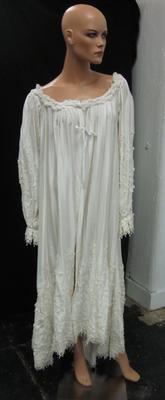 Dressing Gown (Les Liaisons Dangereuses) (2011.150.28)