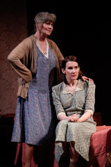 Production Photograph Featuring Judith Ivey and Keira Keeley (The Glass Menagerie, 2010) 