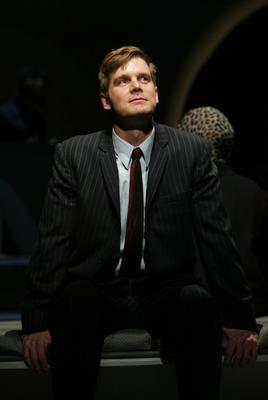 Production Photograph featuring Peter Krause (After the Fall) (2011.200.192)