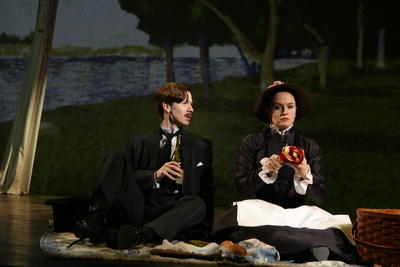 Production Photograph Featuring David Turner and Stacie Morgain Lewis (Sunday in the Park with George)  (2011.200.1037)