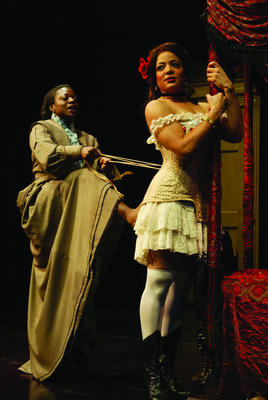 Production Photograph Featuring Viola Davis and Lauren Velez (Intimate Apparel) (2011.200.1029)