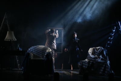 Production Photograph Featuring Jennifer Ferrin and Charles Edwards (The 39 Steps) (2011.200.300)