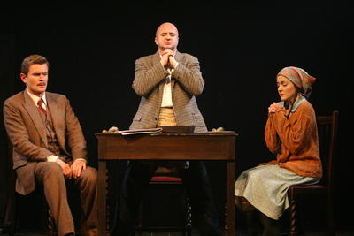Production Photograph Featuring Charles Edwards, Cliff Saunders, and Jennifer Ferrin (The 39 Steps) (2011.200.367)