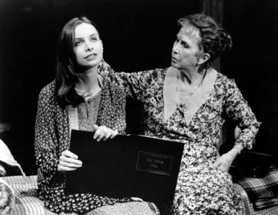 Production Photograph Featuring Calista Flockhart and Julie Harris (The Glass Menagerie, 1994) (2011.200.606)