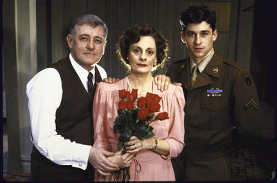 Production Photograph Featuring John Mahoney, Dana Ivey and Patrick Dempsey (The Subject Was Roses) (2011.200.920)