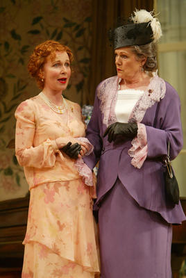Production Photograph Featuring Kate Burton and Lynn Redgrave (The Constant Wife) (2011.200.879)