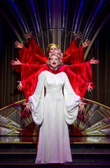 Production Photograph Featuring Sutton Foster During Blow, Gabriel Blow (Anything Goes)