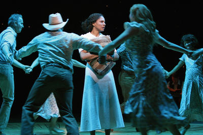 Production Photograph featuring Audra McDonald with Cast (110 in the Shade) (2010.200.118)