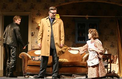 Production Photograph Featuring Chris Carmack, Alec Baldwin and Jan Maxwell (Entertaining Mr. Sloane)  (2011.200.1086)